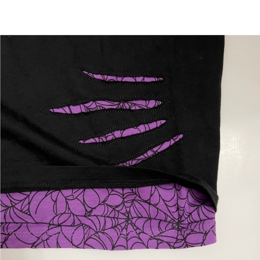 NWT Disney Parks tonight we fly Sanderson sisters black purple top 3XL - Picture 4 of 8